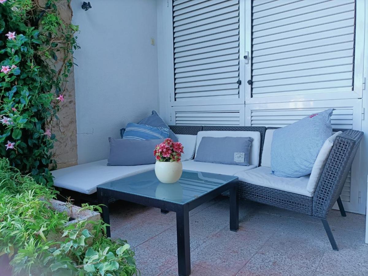 Casa Acogedora Familiar Con Piscina Pallejá المظهر الخارجي الصورة